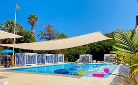 Nea Resort & People